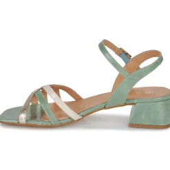 JB Martin - VICTORIA