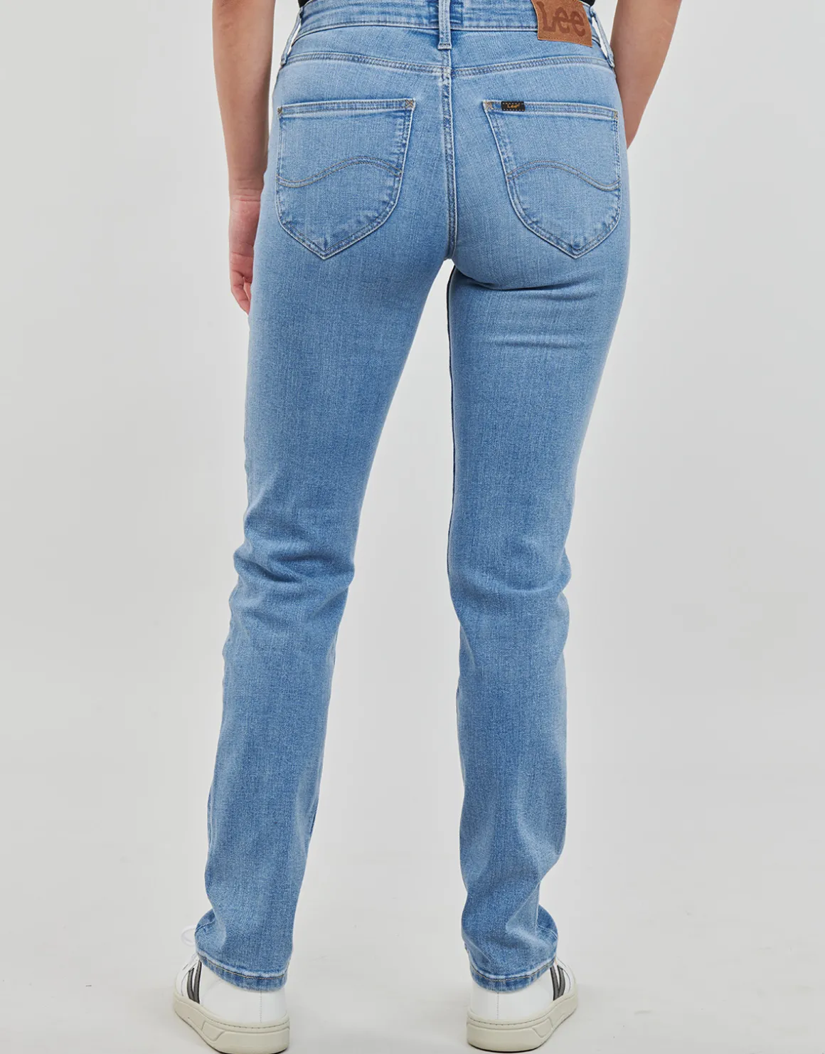 Lee - MARION STRAIGHT