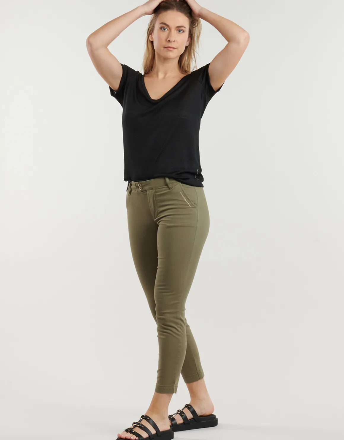 Les Petites Bombes - ARIANA