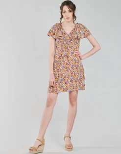 Molly Bracken - P1387E21