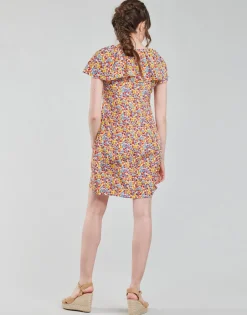 Molly Bracken - P1387E21