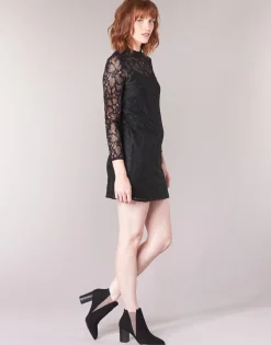 Molly Bracken - ZEDEL