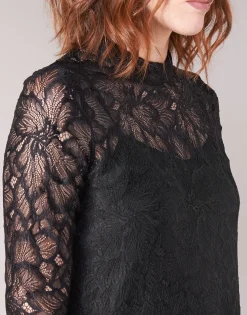 Molly Bracken - ZEDEL