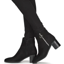 Moony Mood - PETROLIA