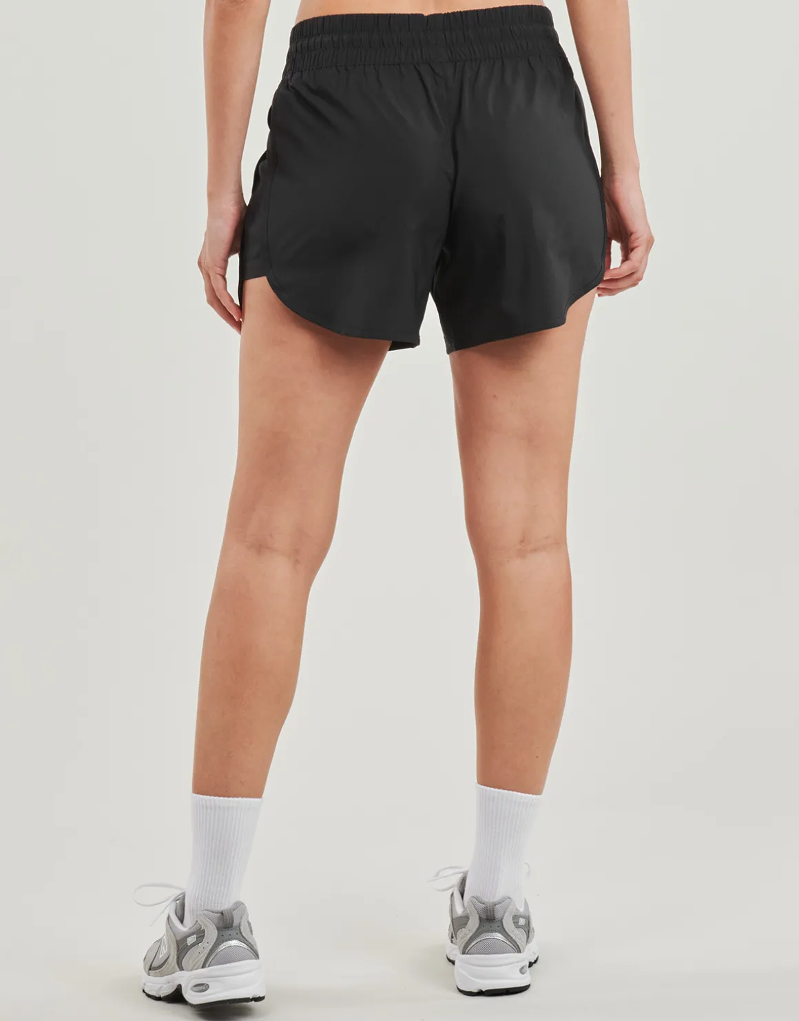 New Balance - CORE 5 INCH SHORT
