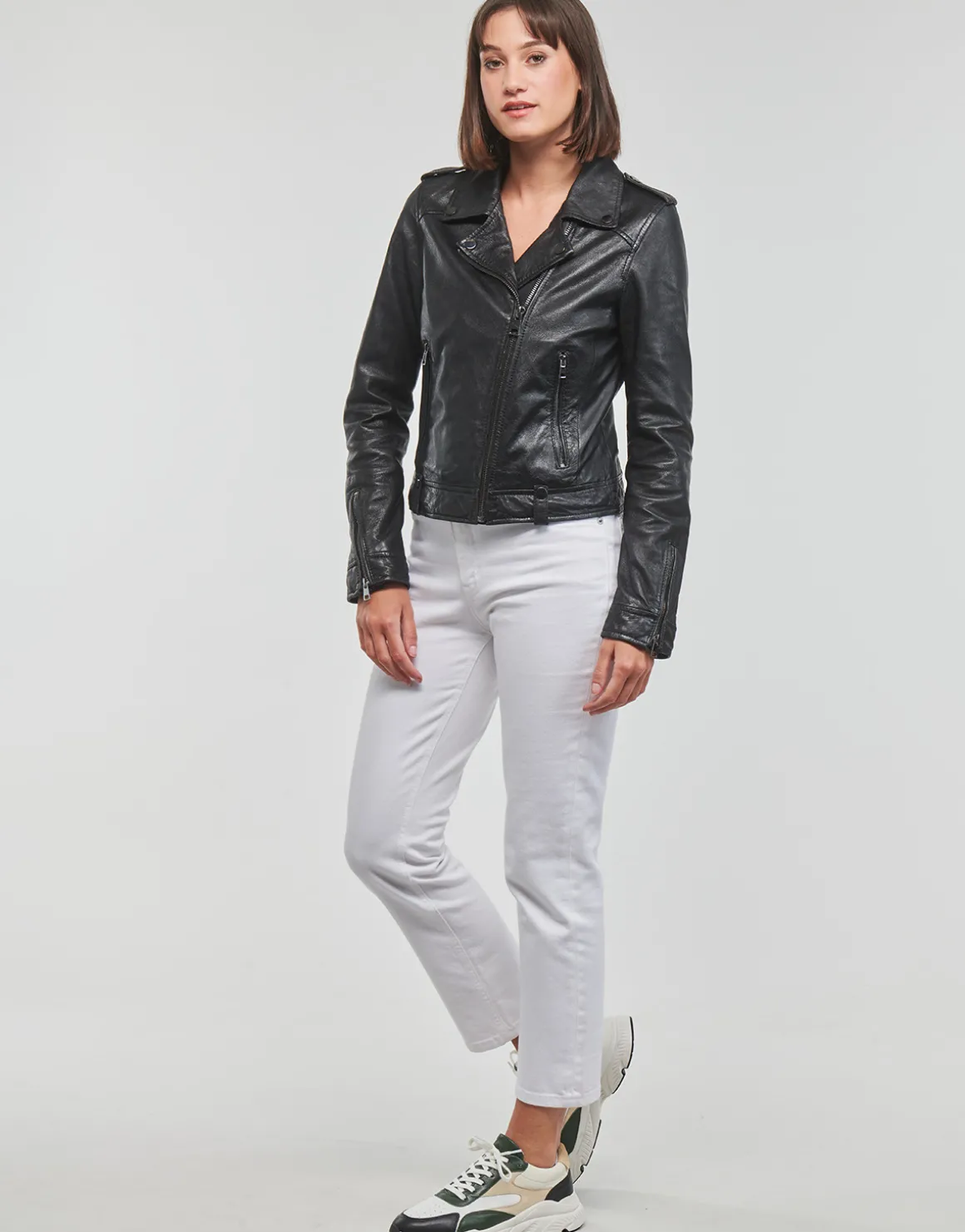 Oakwood - PRINCESS 6