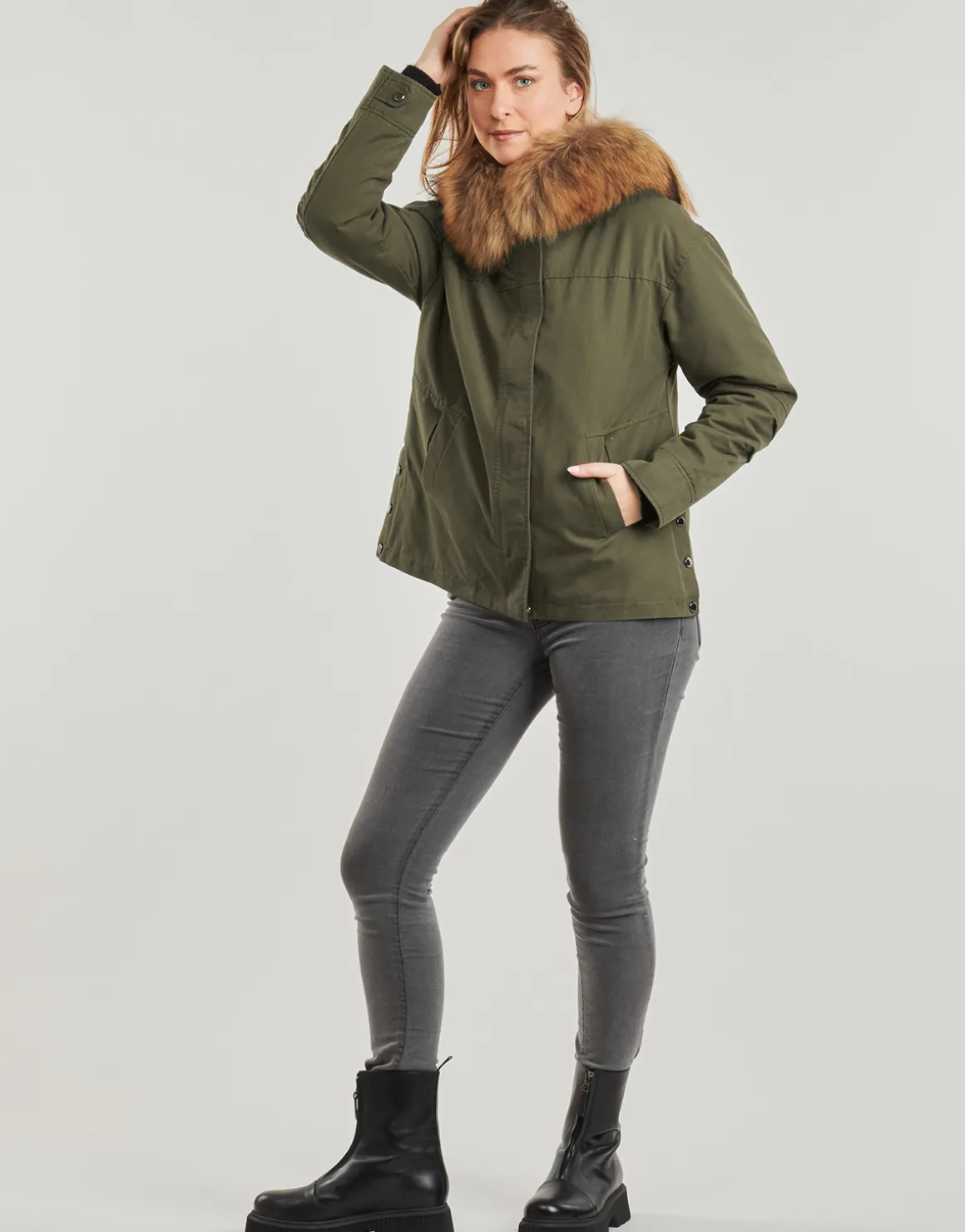 Oakwood - SYMA (raccon fur)