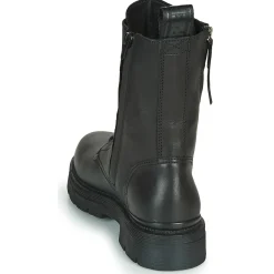 Replay - PAMELA STANDING