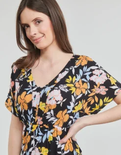 Roxy - DYNAMITE GIRL