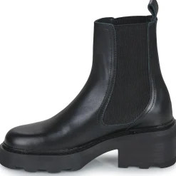 Schmoove - MIKE CHELSEA