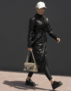 THEAD. - LINDSEY TRENCH