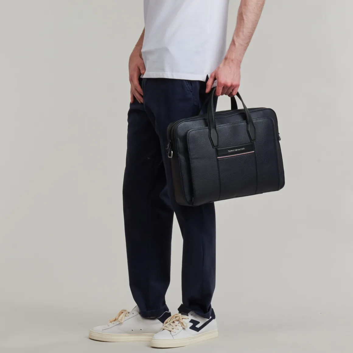 Tommy Hilfiger - TH CORP SLIM COMPUTER BAG