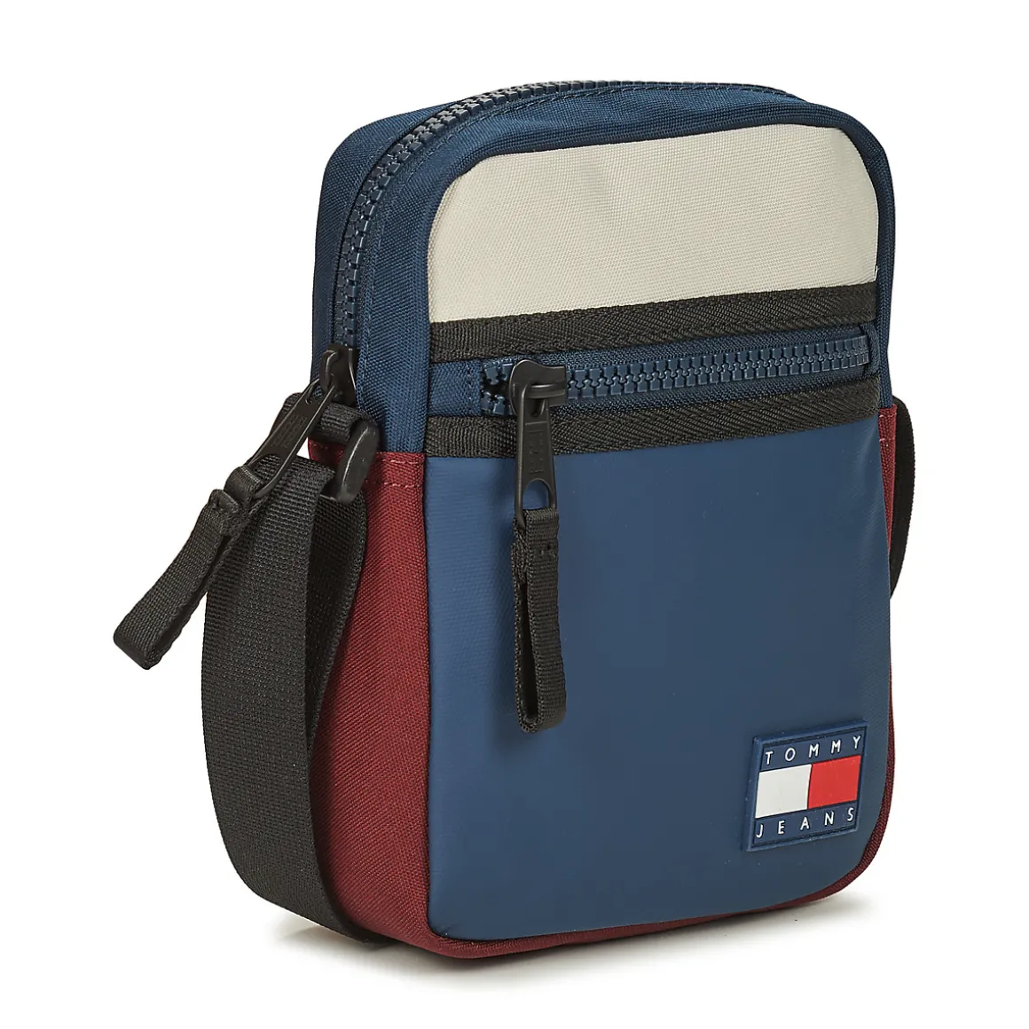 Tommy Jeans - FRESHMAN REPORTER