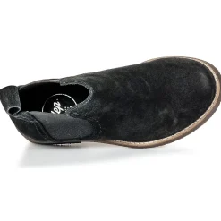 Young Elegant People - COLETTE