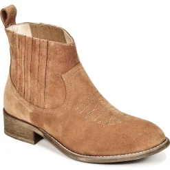 Young Elegant People - DEBBY