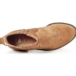 Young Elegant People - DEBBY