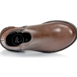 Young Elegant People - IVONNE